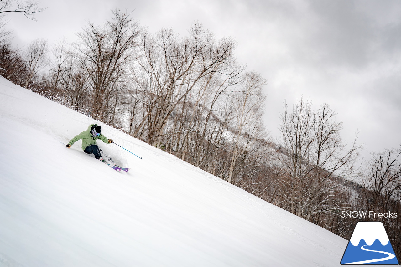 サッポロテイネ｜今シーズンは春セッション！プロスキーヤー・谷藤昌司さんと滑る１日。まさかのパウダー？！